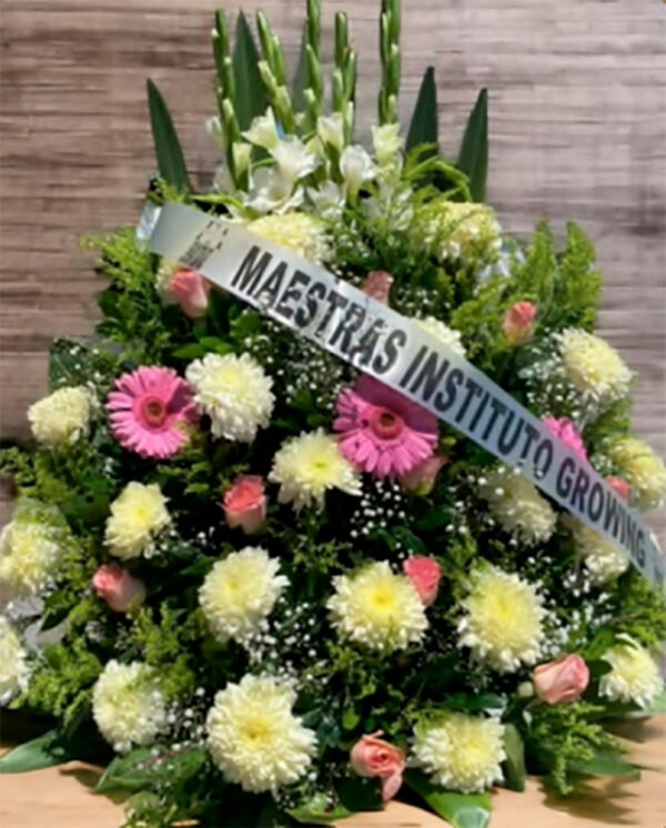 Lateral con flores varias